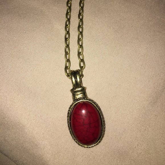 NICE STONE DEEP RED STONE WITH VEINS NECKLACE NEW - Picture 2 of 3